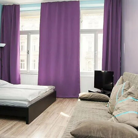 Otel Royal Court Legerova Prag