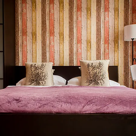 Royal Court Legerova 3* Prague