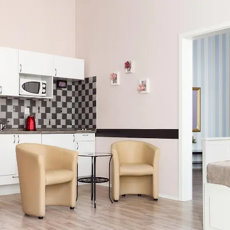 Royal Court Legerova 3* Prague