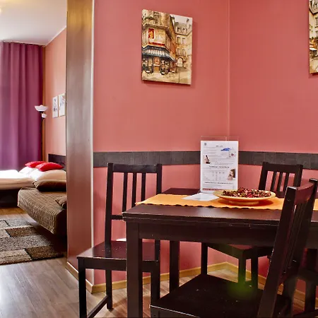 Hotel Royal Court Legerova 3*
