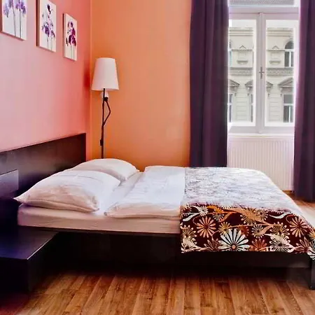 Hotel Royal Court Legerova Prague