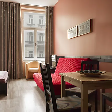 Hotel Royal Court Legerova