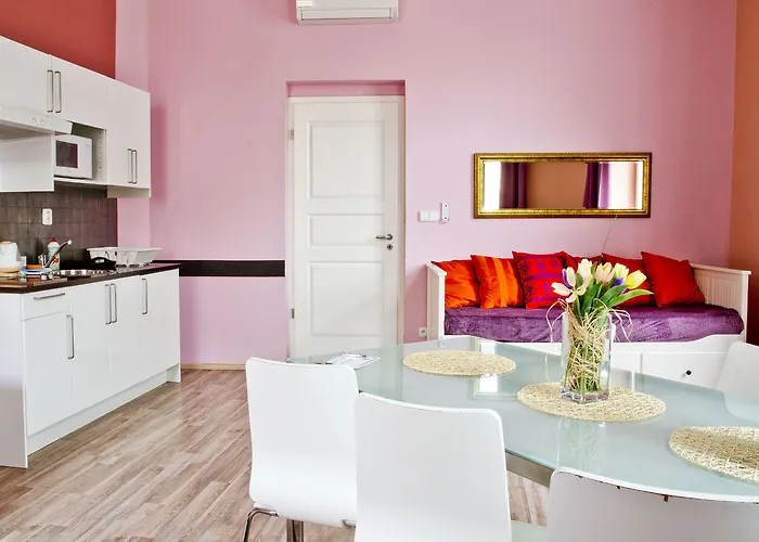 Royal Court Legerova Ξενοδοχείο 3*